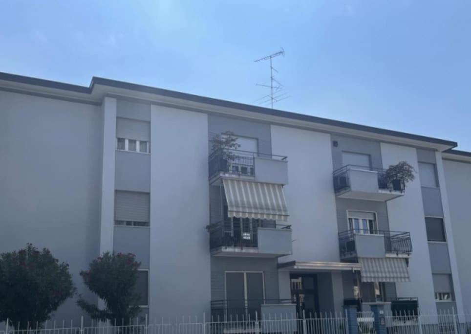 A Casa Di Gianni Apartment กัลลาราเต ภายนอก รูปภาพ