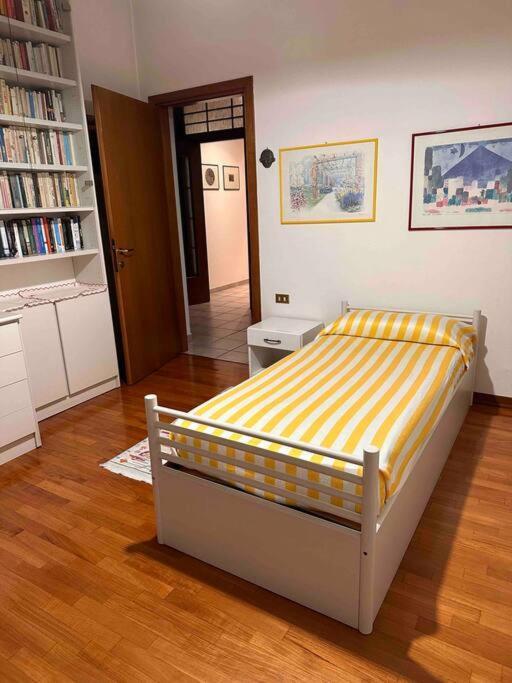 A Casa Di Gianni Apartment กัลลาราเต ภายนอก รูปภาพ